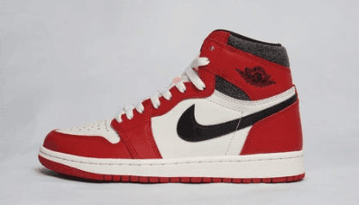 प्रीमियम स्नीकर